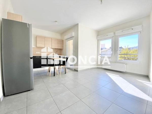 Location Appartement 2 pièces 41.2 m² - 2 RUE VICTOR JACOB Metz 57000