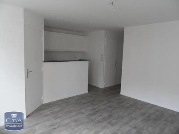 Appartement à louer 2 pièces 49.57m² Pérenchies (59840)