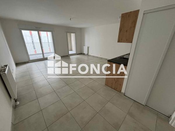 Location Appartement 3 pièces 65.4 m² - Tours 37100