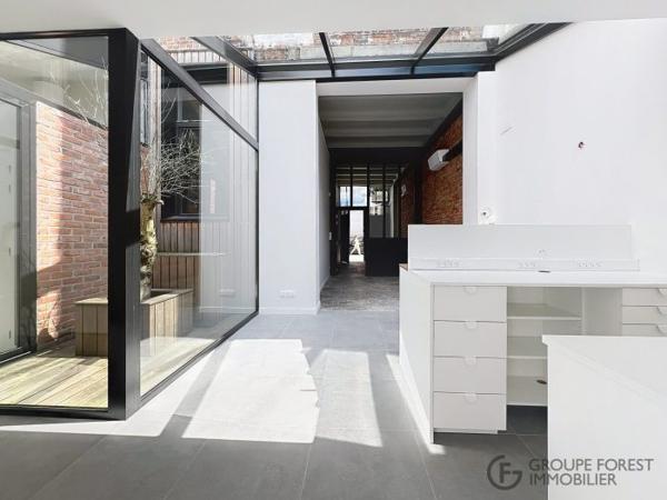 Bureau La Madeleine Secteur La Madeleine 57 m²