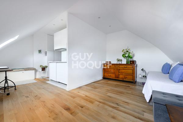 Très beau studio rénové - Martyrs 75009