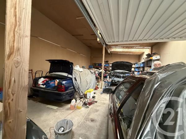 Immeuble à vendre  1205 m 2   BEAUVAIS  - 60