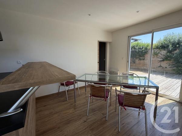 Immeuble à vendre  1205 m 2   BEAUVAIS  - 60