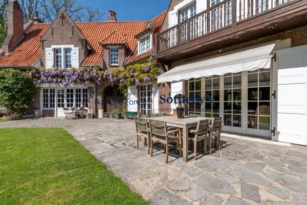 Vente Maison de luxe Croix 14 Pièces 462.74 m²