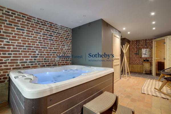 Vente Maison de luxe Croix 14 Pièces 462.74 m²
