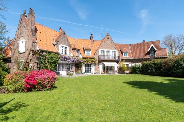 Vente Maison de luxe Croix 14 Pièces 462.74 m²