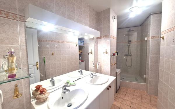 Appartement à vendre    4 pièces • 107,65 m2 Ozoir-la-Ferrière