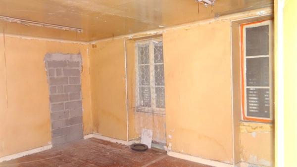 Dpt Allier (03), à vendre DOYET Entrepots et Bureaux et appartements