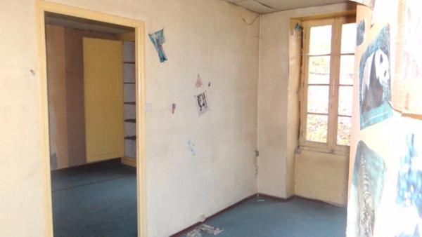 Dpt Allier (03), à vendre DOYET Entrepots et Bureaux et appartements