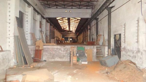 Dpt Allier (03), à vendre DOYET Entrepots et Bureaux et appartements