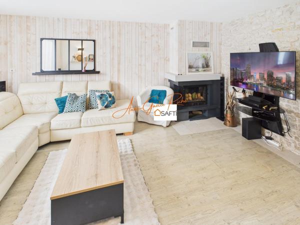 Coup de cœur assuré pour cette maison familiale lumineuse, 4 chambres au cœur de Marsilly.