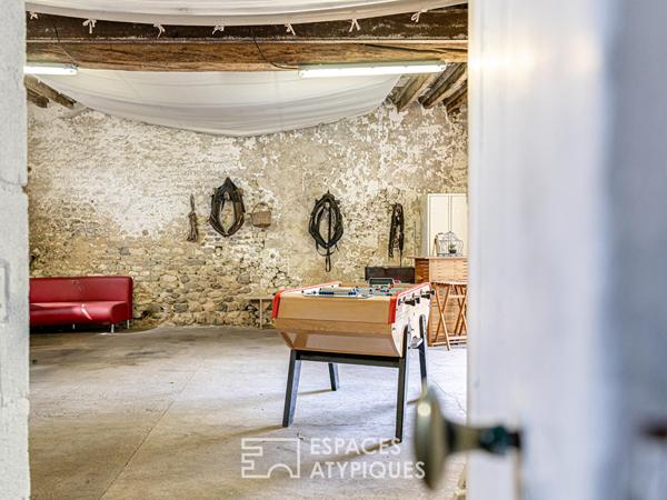 Ancien corps de ferme du XVIIème siècle à une heure de Paris
