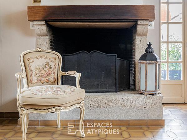Ancien corps de ferme du XVIIème siècle à une heure de Paris