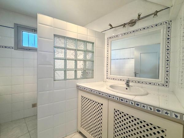 Vente Appartement de luxe Sète 5 Pièces 127 m²
