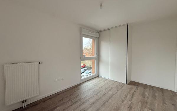 Appartement à louer    2 pièces •  Armentières