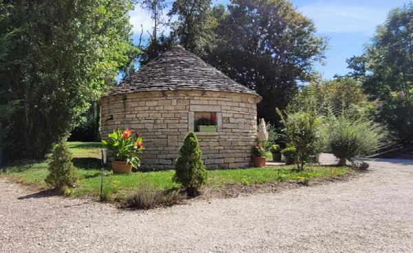 Propriété avec gîte proche du Golf de Troyes