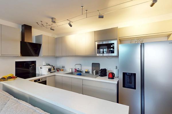 Grand 3 Pièces de Standing avec Terrasse de 76m²