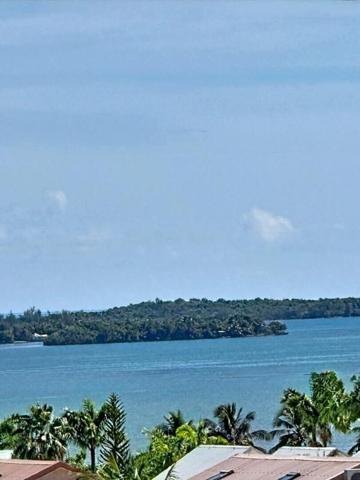 DUPLEX T4  - Vue mer Baie Mahault