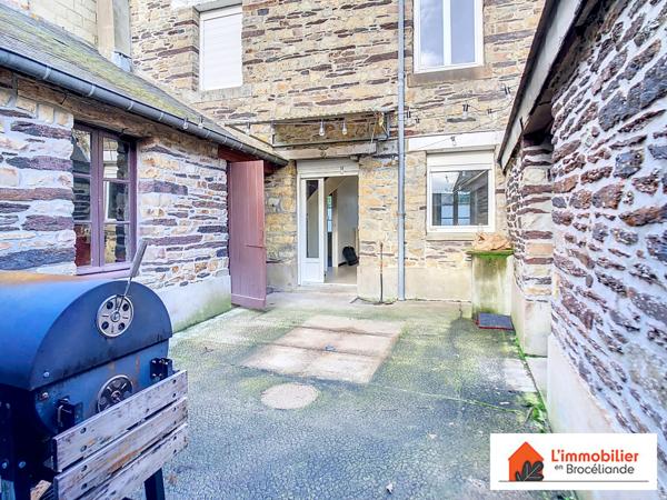 Maison de bourg avec jardin au coeur de Plélan-le-Grand