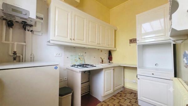BEAUVAIS – Maison de caractère en briques avec jardin et 30 m² aménageables