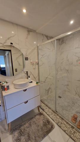 Chambre meublée à louer en collocation