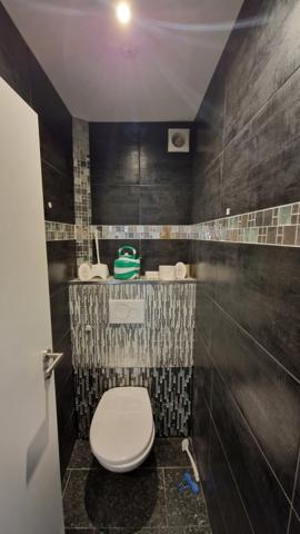 Chambre meublée à louer en collocation