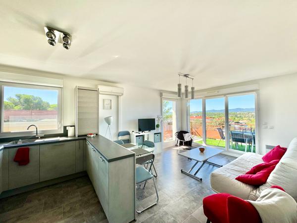 Fréjus- T3 récent dernier étage avec parking+garage !