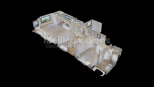 Villa d'architecte de 163m² sur un terrain de 1400m² avec piscine