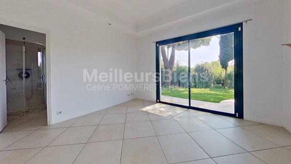 Villa d'architecte de 163m² sur un terrain de 1400m² avec piscine