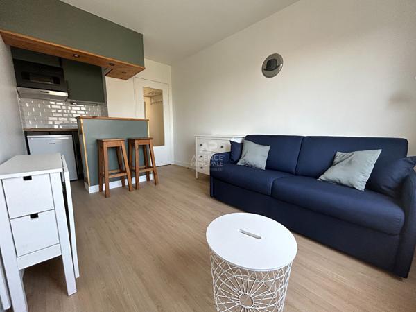 Appartement Poissy 1 pièce(s) meublé 19.40 m2 Loyer 716 €/mois charges comprises **  - Référence  9212