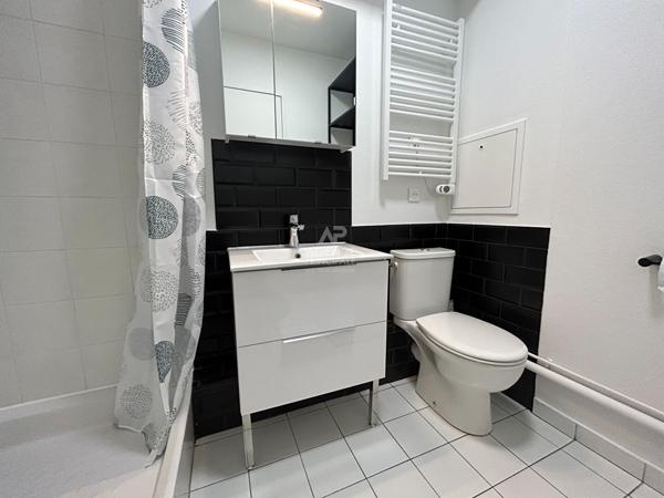 Appartement Poissy 1 pièce(s) meublé 19.40 m2 Loyer 716 €/mois charges comprises **  - Référence  9212