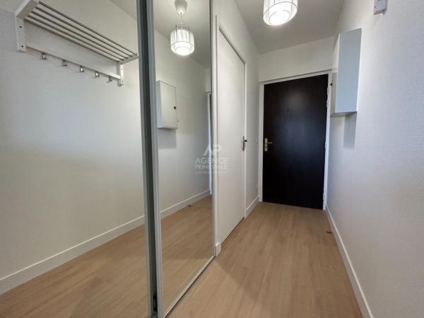 Appartement Poissy 1 pièce(s) meublé 19.40 m2 Loyer 716 €/mois charges comprises **  - Référence  9212