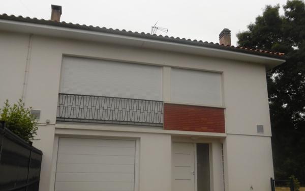 Maison à vendre    3 pièces •  Colayrac-Saint-Cirq