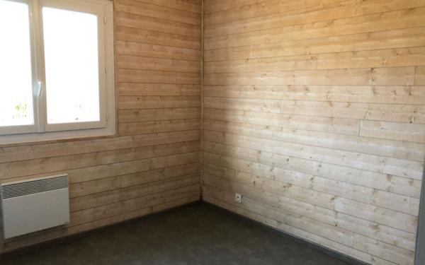 Maison à vendre    3 pièces •  Colayrac-Saint-Cirq