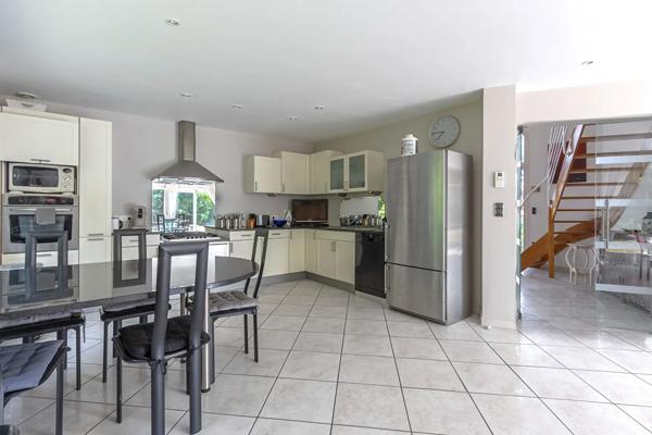 Maison à vendre 5 pièces 179.92m² Neuville-en-Ferrain (59960)