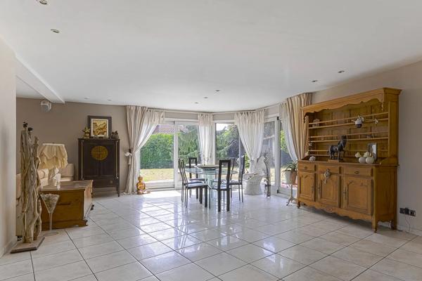 Maison à vendre 5 pièces 179.92m² Neuville-en-Ferrain (59960)