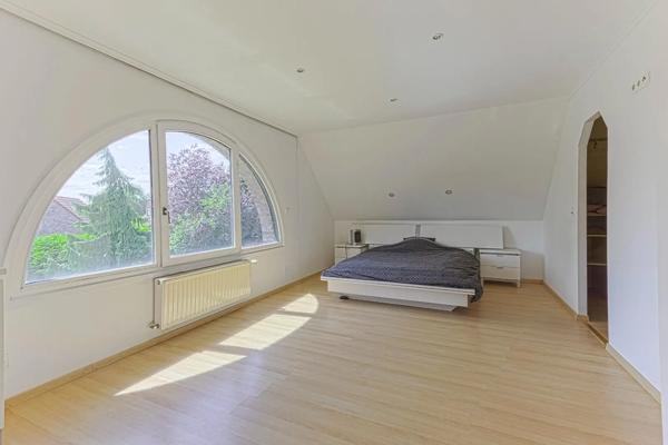 Maison à vendre 5 pièces 179.92m² Neuville-en-Ferrain (59960)