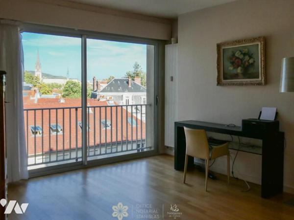 Nancy : Appartement avec grand balcon, ascenseur et garage