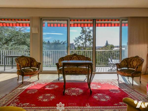 Nancy : Appartement avec grand balcon, ascenseur et garage