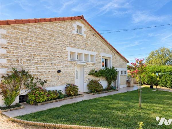 BUXEROLLES – MAISON DES CASTORS EN PIERRE – 160 m² – 4 CHAMBRES – 3 GARAGES – TERRAIN 780 m²
