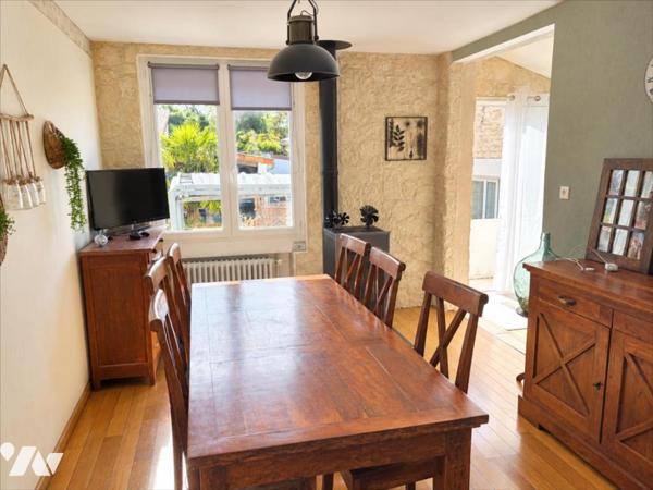 BUXEROLLES – MAISON DES CASTORS EN PIERRE – 160 m² – 4 CHAMBRES – 3 GARAGES – TERRAIN 780 m²