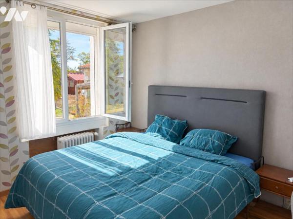 BUXEROLLES – MAISON DES CASTORS EN PIERRE – 160 m² – 4 CHAMBRES – 3 GARAGES – TERRAIN 780 m²