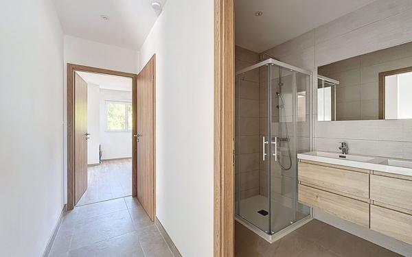 Appartement à louer    3 pièces •  Entrange