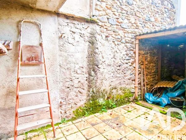 Maison à vendre 5 pièces 98 m² Saint Geniez d'Olt et d'Aubrac