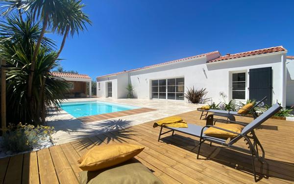 Maison à vendre    5 pièces •  Saint-Denis-d'Oléron