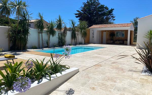 Maison à vendre    5 pièces •  Saint-Denis-d'Oléron