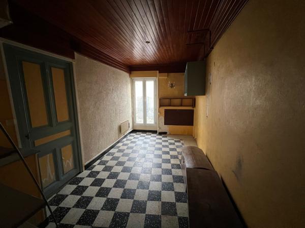 Maison de ville à rénover ...