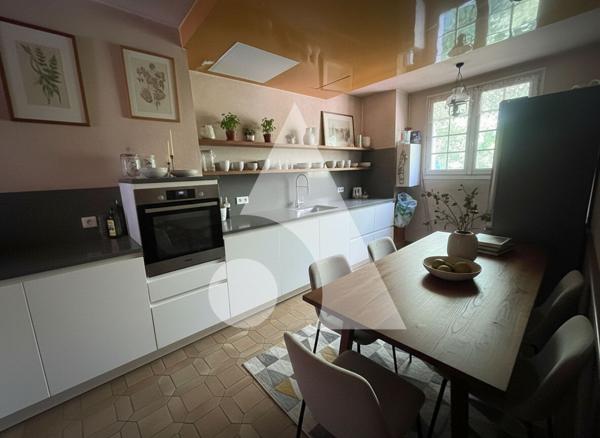 Maison 8 pièces 210 m2