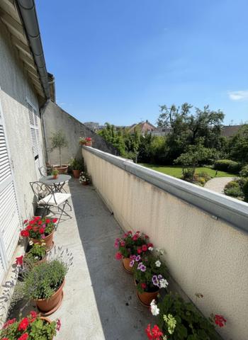 Maison 8 pièces 210 m2