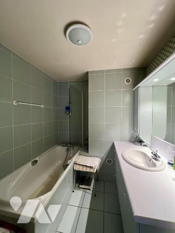 APPARTEMENT ET GARAGE EN HYPER CENTRE DANS UNE RESIDENCE AV. ASCENSEUR